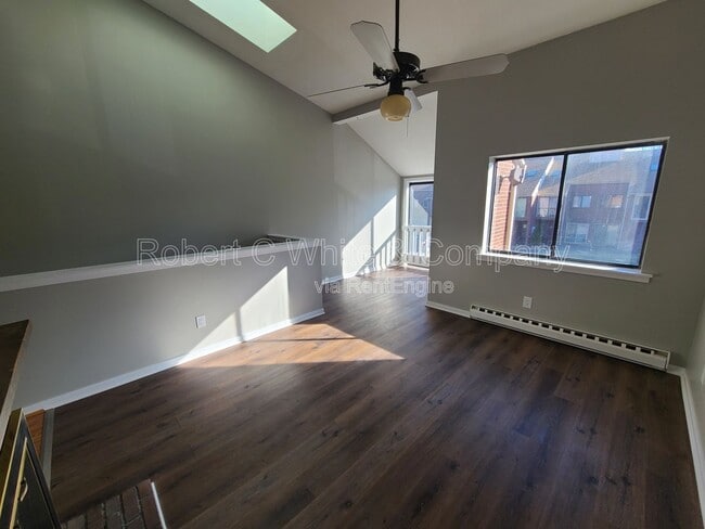 Building Photo - 279 Redstone Hl Rd