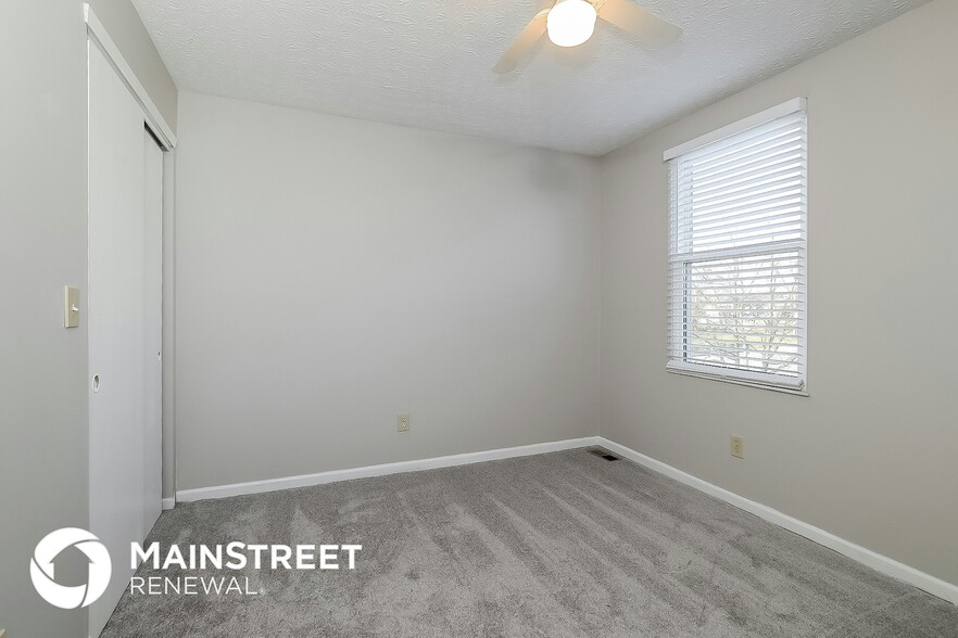 Building Photo - 7401 Crooked Stick Dr