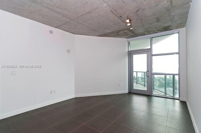 Building Photo - 3301 NE 1st Ave