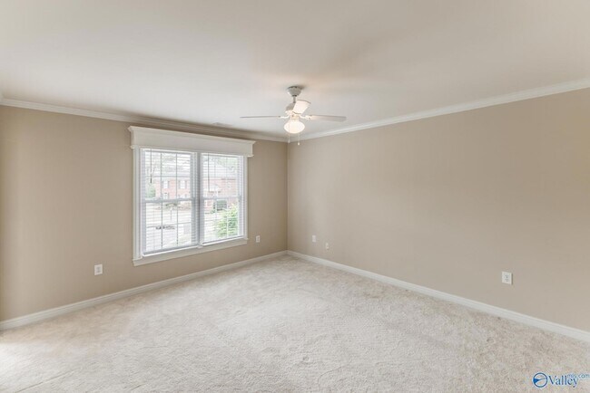 Building Photo - 481 Brenda Dr