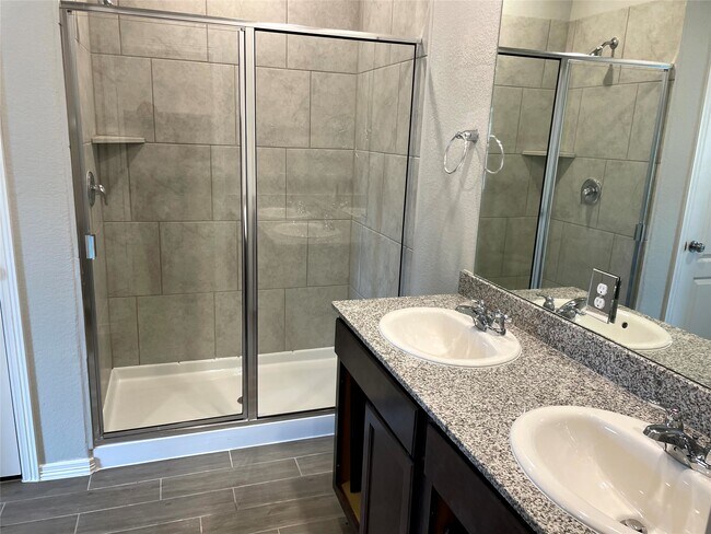 Building Photo - 25545 Northpark Spruce Dr