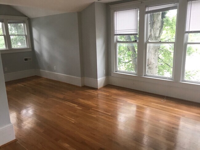 Building Photo - 4508b Park Ave, Nashville TN 37209 *Leasin...