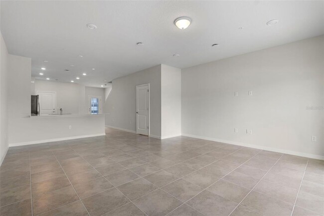 Building Photo - 3142 Emerald Acrs Ln