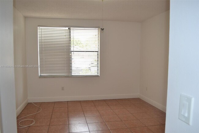 Building Photo - 4541 W McNab Rd