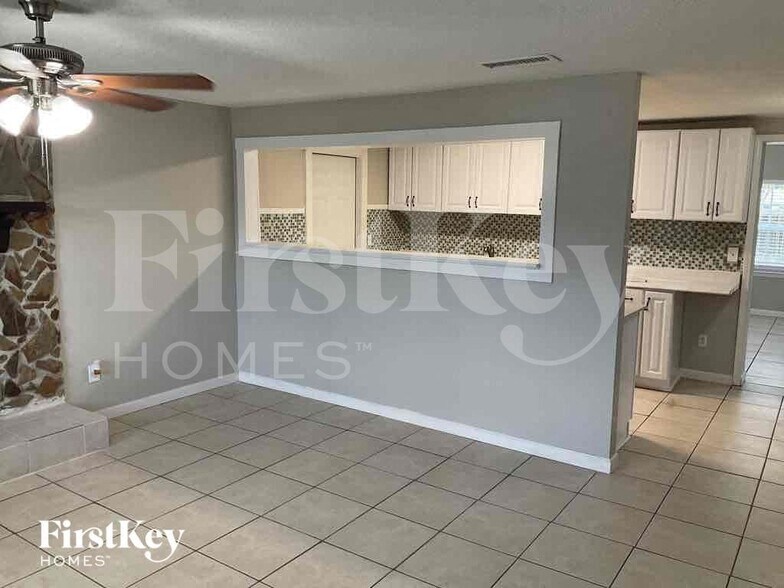 Building Photo - 3044 San Salvadore Ave