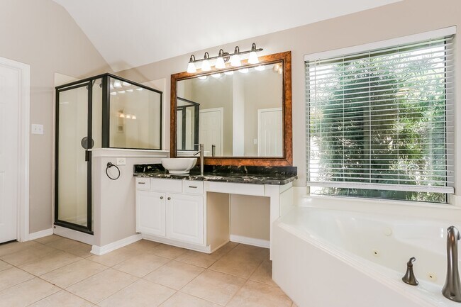 Building Photo - 13207 Castle Combe Dr
