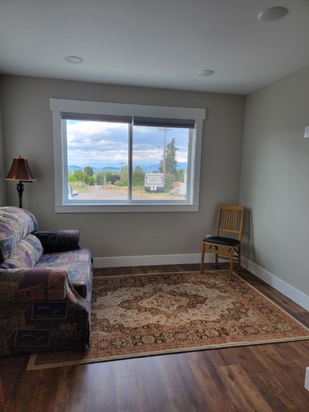 Building Photo - 100 Lavista Dr