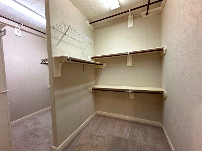 Building Photo - 10814 Keystone Fairway Dr