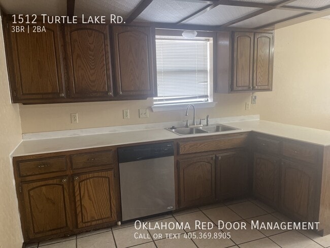 Building Photo - 1512 Turtle Lake Rd