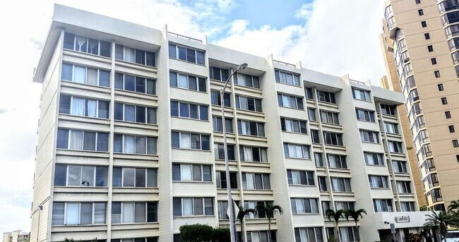 Building Photo - Salt Lake Likini West 1 Bedroom 1 Bathroom 1 Parking Condominium