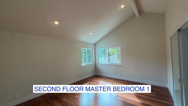 Building Photo - 4802 Rio Vista Ave