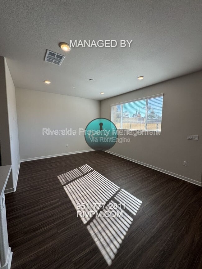Building Photo - 9154 Teralina Cir