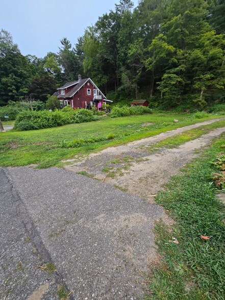 Building Photo - 76 E Litchfield Rd S