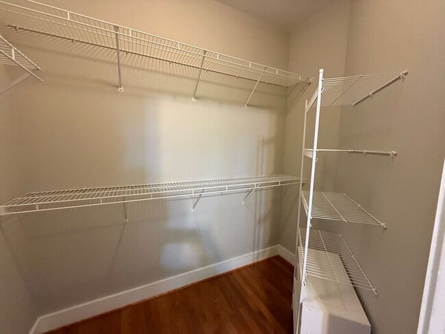 Building Photo - For Rent - Beautiful South Nashville House