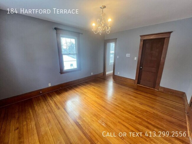 Building Photo - 184 Hartford Terrace