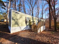 Building Photo - 786 Skylark Ln