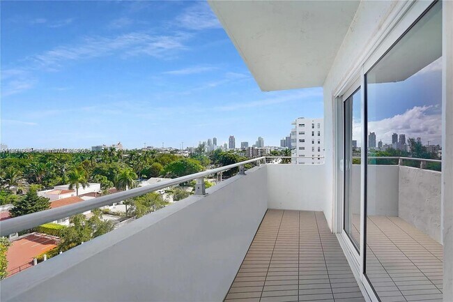 Building Photo - 1200 14th St