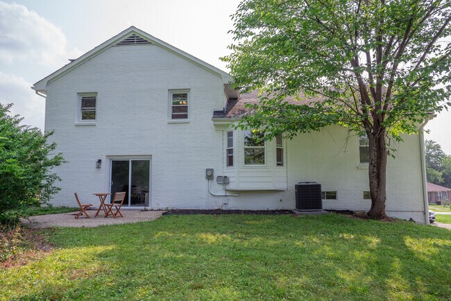 Building Photo - 411 Bromwell Dr