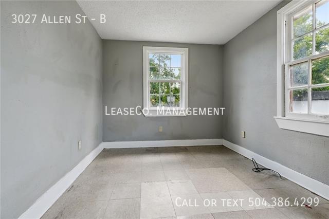 Building Photo - 3027 Allen St