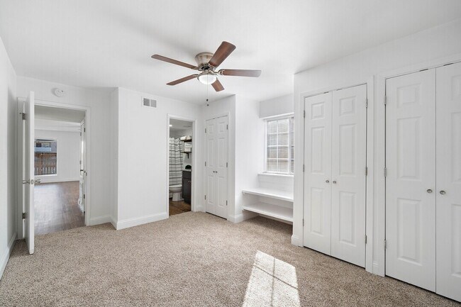 Building Photo - $500 OFF? Yes, Please! Find Your New Home Today!