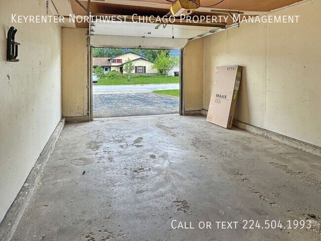 Building Photo - 740 Portree Ln