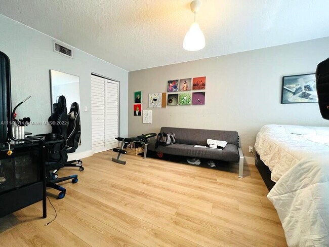 Building Photo - 9044 W Atlantic Blvd