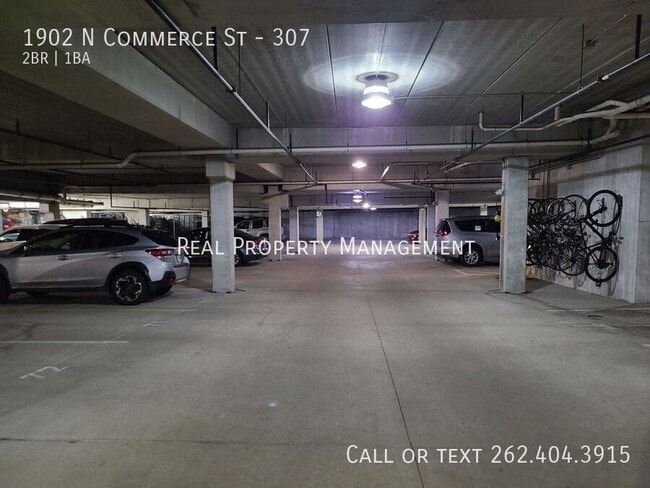 Building Photo - 1902 N Commerce St