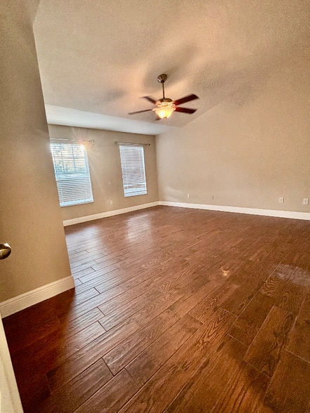 Building Photo - 13576 Forest Lake Dr