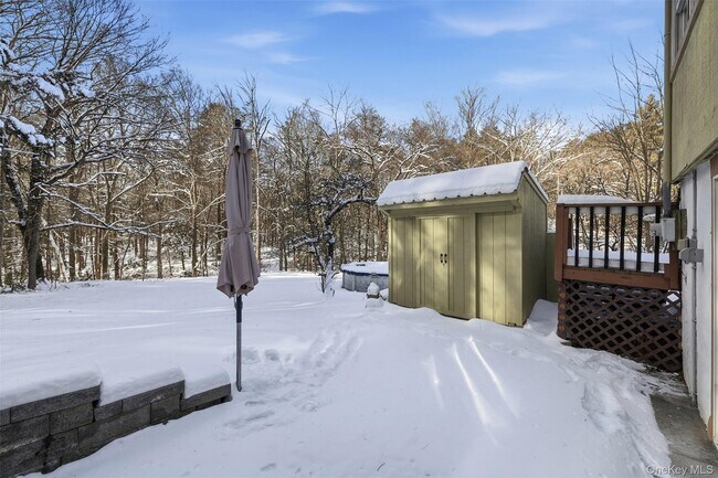 Building Photo - 265 Oakland Valley Rd