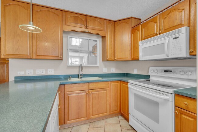 Building Photo - Norfolk