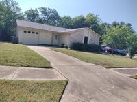 Building Photo - 6605 Bluestone St