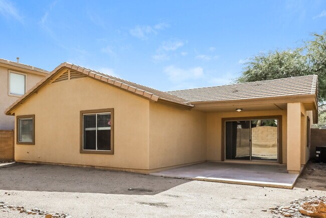 Building Photo - 14988 W Riviera Dr