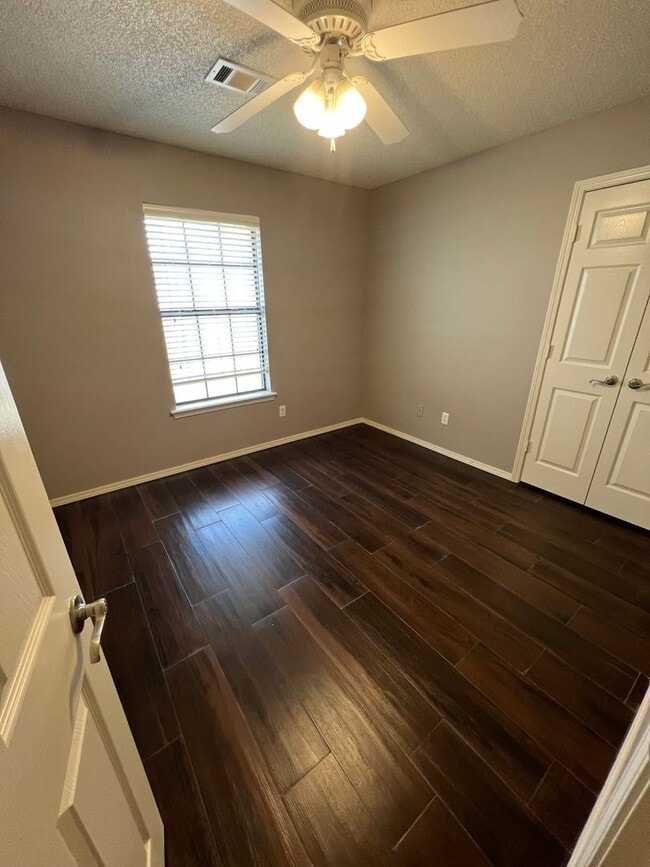 Building Photo - 1825 Wilder Ln