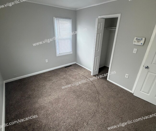 Building Photo - Newly Renovated 2-Bedroom • 1-Bathroom Home
