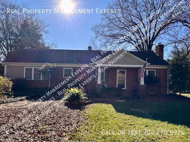 Primary Photo - Stunning 3BR/3BA Home in Charlotte!