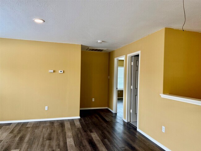 Building Photo - 5111 Caymus Dr