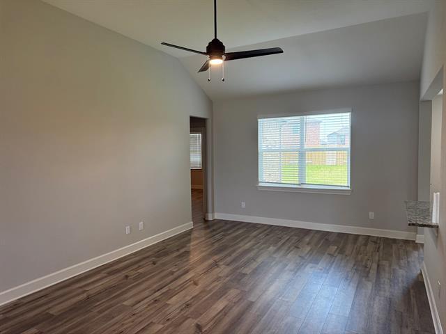 Building Photo - 812 Emerson Dr