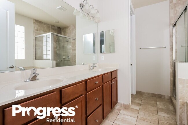 Building Photo - 3805 Aspen Leaf Dr