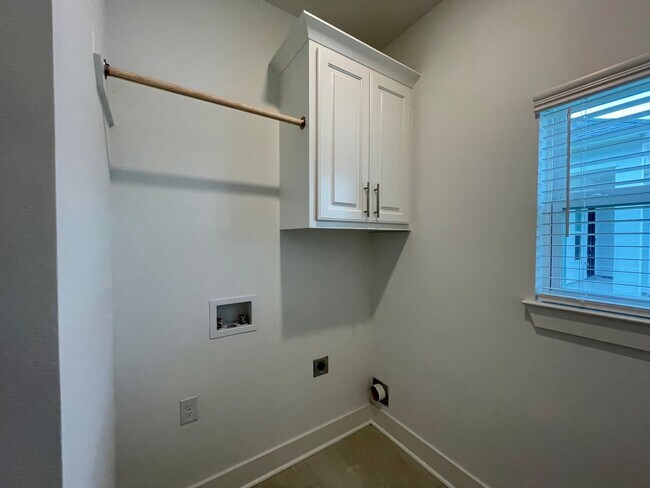 Building Photo - 14030 Trailhead Dr