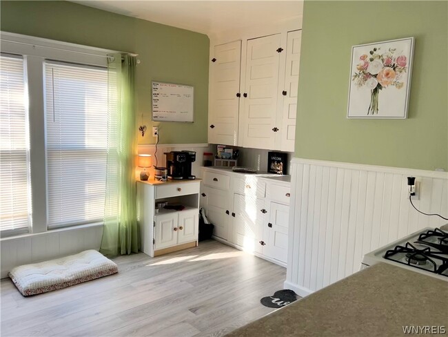 Building Photo - 18 Parkway St