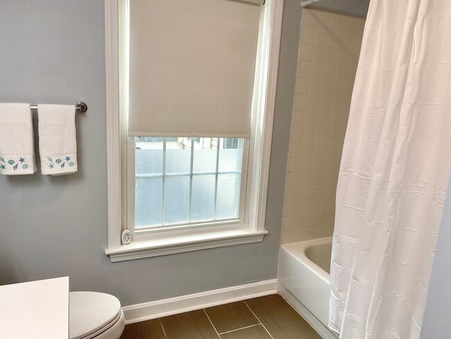 Building Photo - 152 Tyson Commons Ln