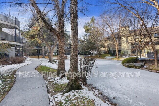 Building Photo - 3675 S Gekeler Ln