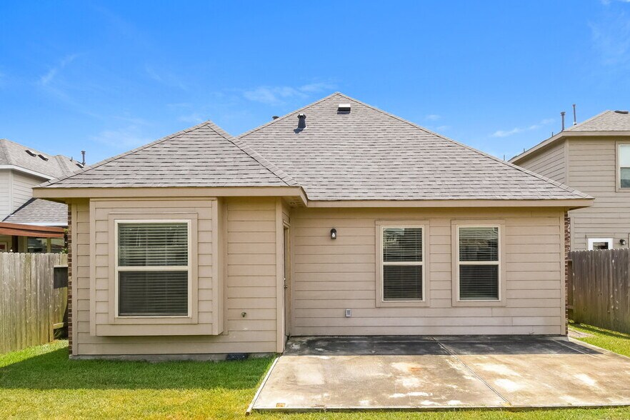 Building Photo - 5115 Misty Ln
