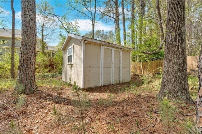 Building Photo - 3525 Sir Johns Ct NW