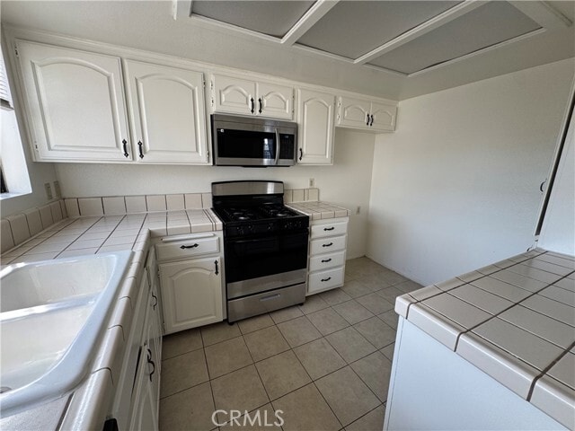 Building Photo - 526 S Catalina Ave