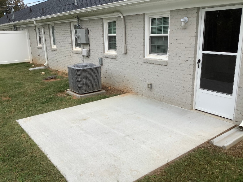 Building Photo - 800 Dodson Mill Rd