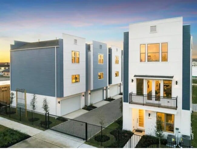 Building Photo - 2208 McGowen St