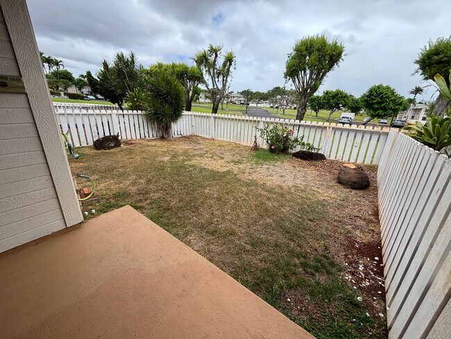 Building Photo - Parkglen at Waikele - 2/2/2 - $2,700