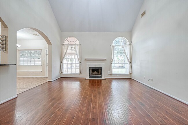Building Photo - 17935 Western Pass Ln