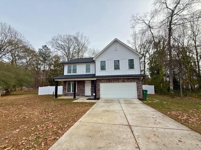 Building Photo - 6810 City View Dr